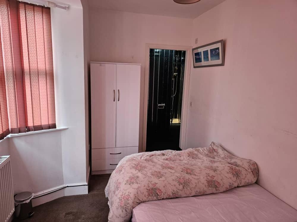Available Rooms At Buckingham Road Doncaster Exteriör bild