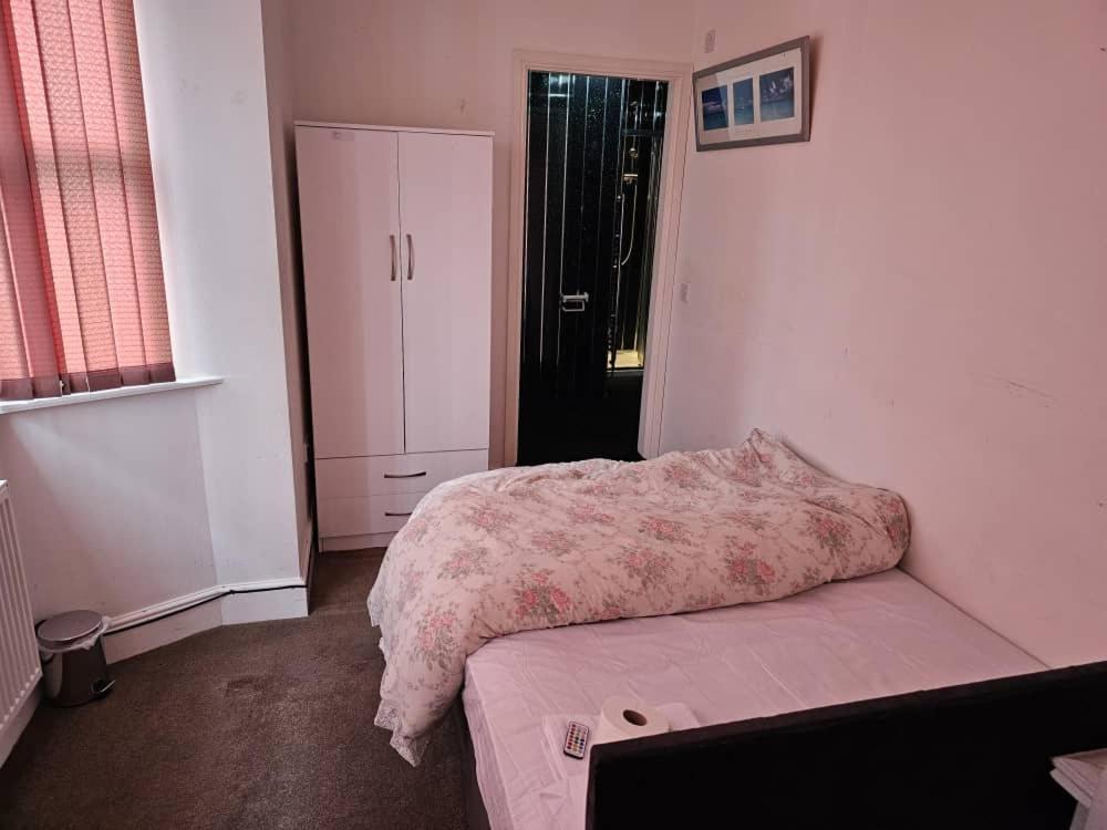 Available Rooms At Buckingham Road Doncaster Exteriör bild