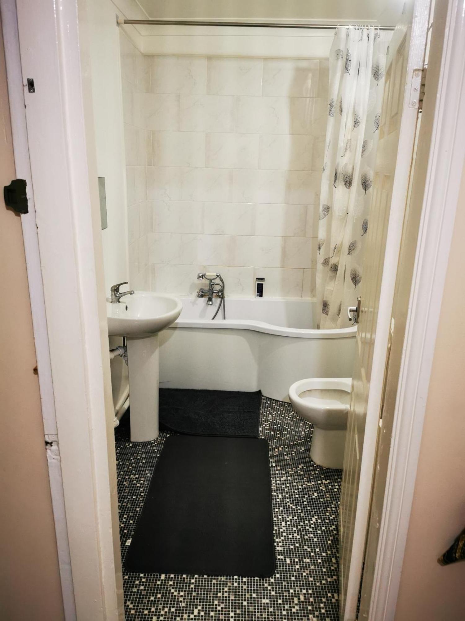 Available Rooms At Buckingham Road Doncaster Exteriör bild